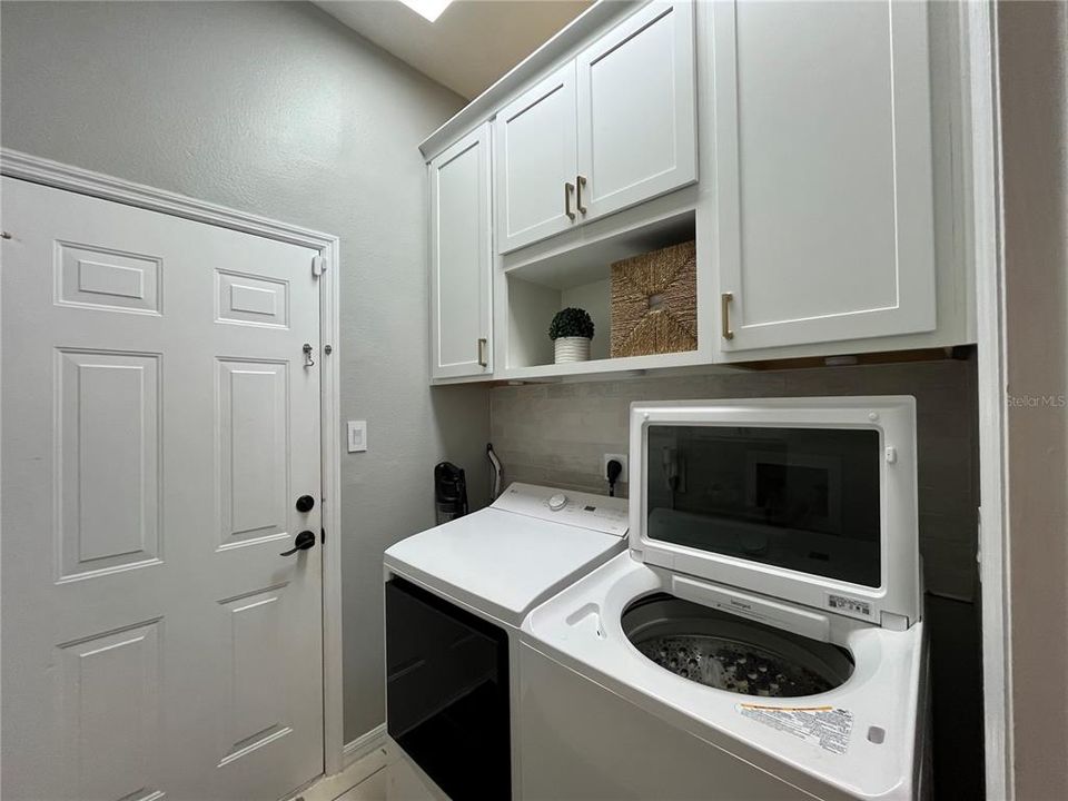 En Venta: $465,900 (3 camas, 2 baños, 1845 Pies cuadrados)
