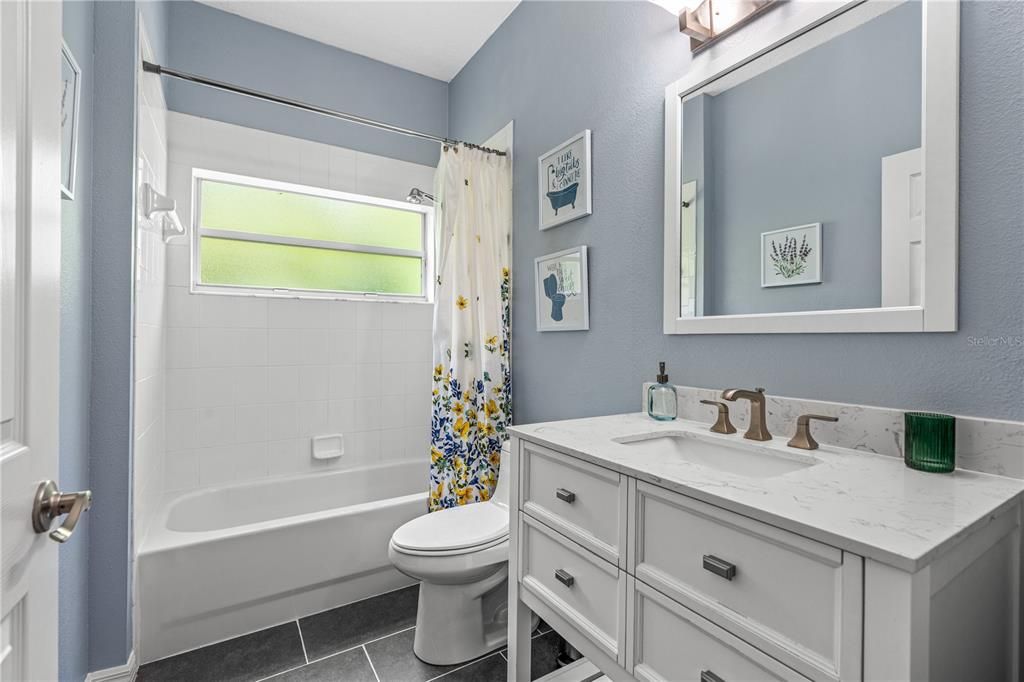 For Sale: $375,000 (3 beds, 2 baths, 1616 Square Feet)