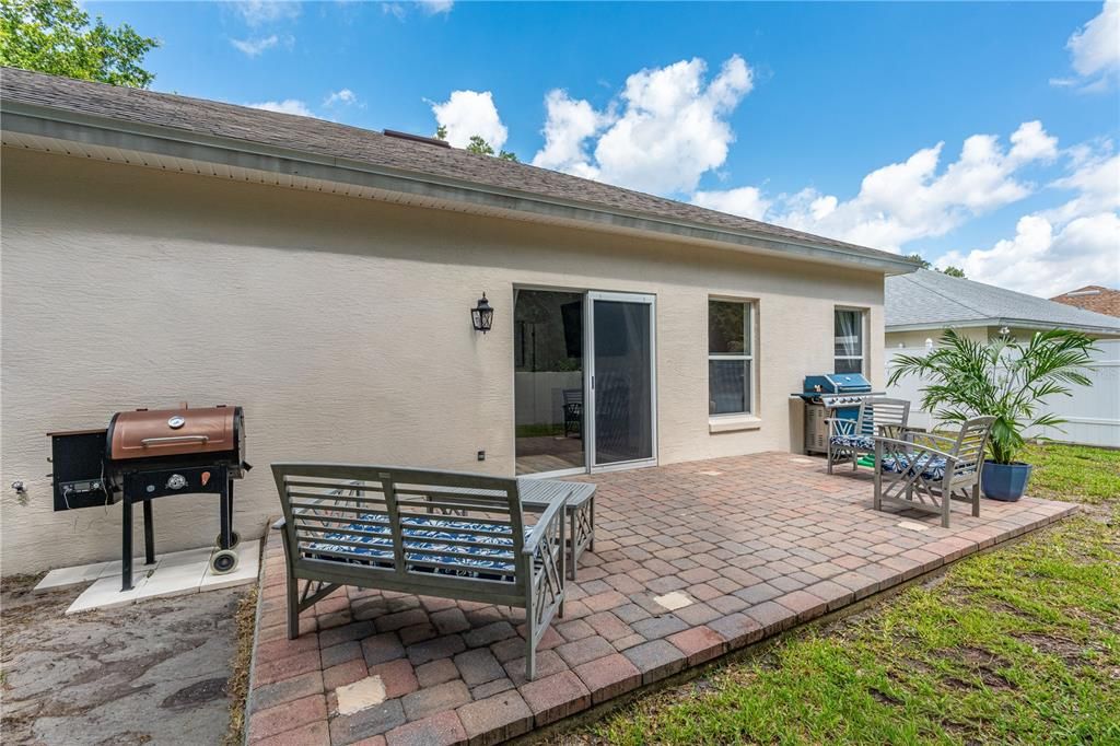 For Sale: $375,000 (3 beds, 2 baths, 1616 Square Feet)