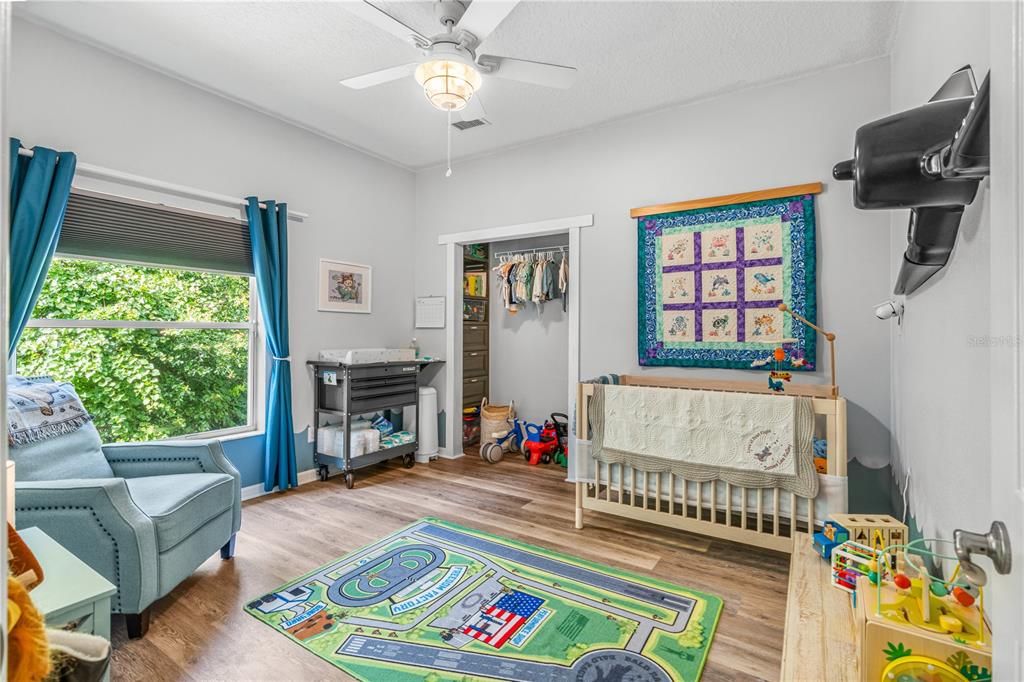 For Sale: $375,000 (3 beds, 2 baths, 1616 Square Feet)