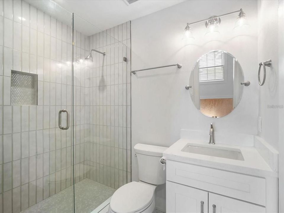 En Venta: $649,000 (3 camas, 3 baños, 1855 Pies cuadrados)