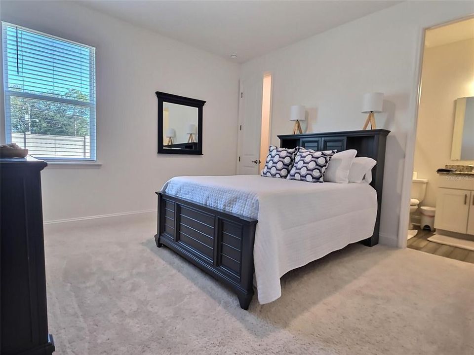 待售: $579,900 (4 贝兹, 3 浴室, 2675 平方英尺)