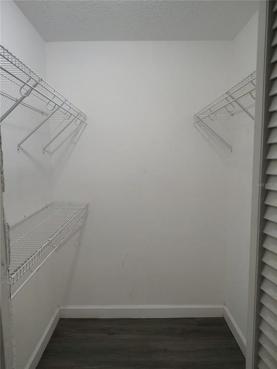 For Sale: $329,900 (4 beds, 2 baths, 1746 Square Feet)