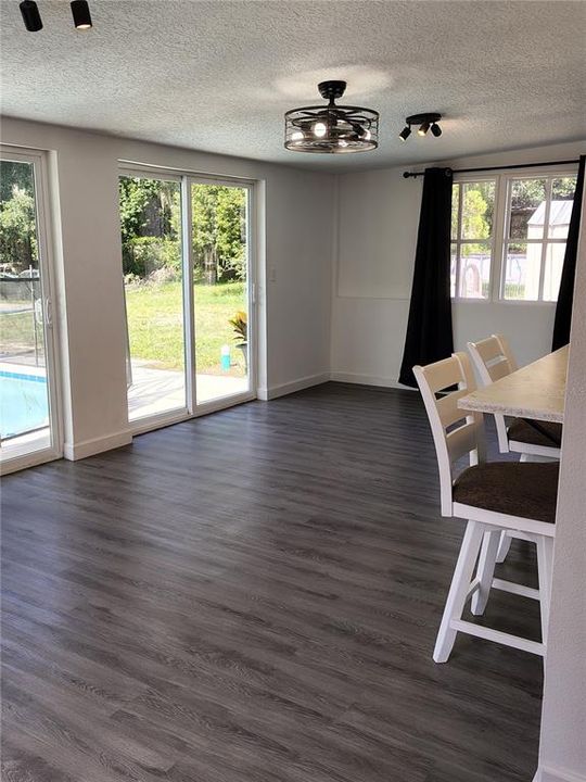 For Sale: $329,900 (4 beds, 2 baths, 1746 Square Feet)