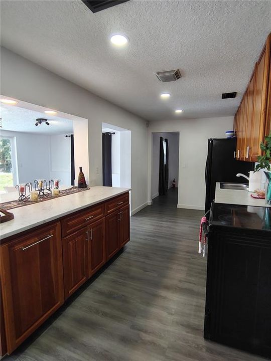 For Sale: $329,900 (4 beds, 2 baths, 1746 Square Feet)