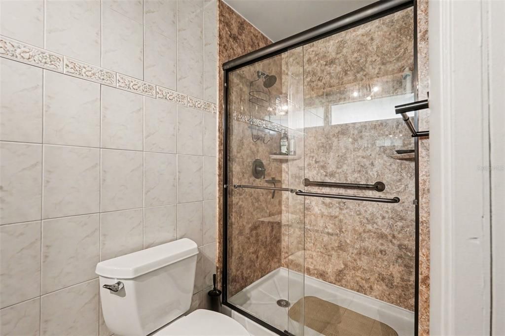En Venta: $350,000 (2 camas, 2 baños, 1443 Pies cuadrados)