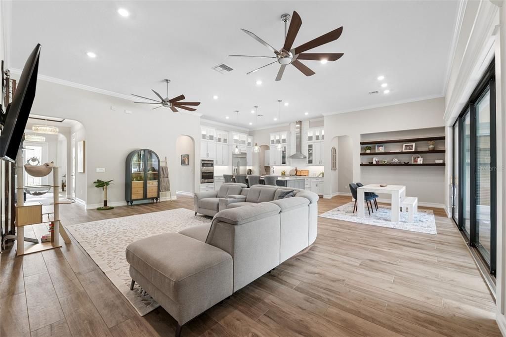 En Venta: $1,299,900 (4 camas, 3 baños, 3488 Pies cuadrados)
