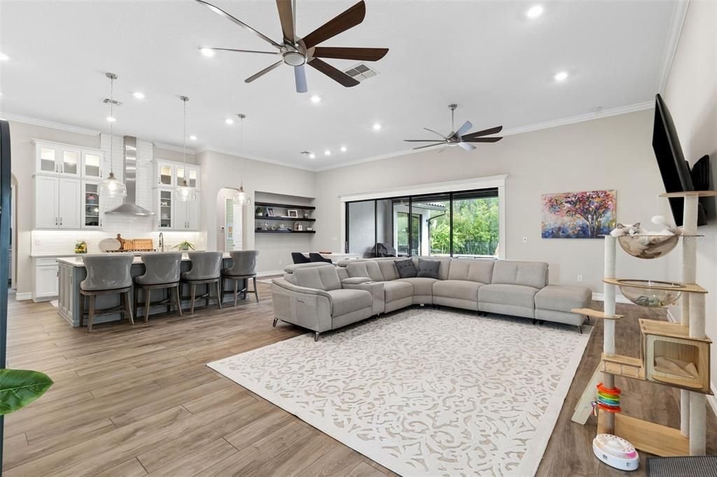 En Venta: $1,299,900 (4 camas, 3 baños, 3488 Pies cuadrados)