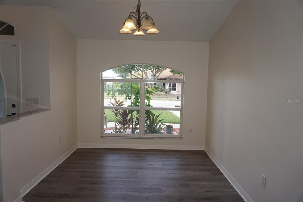 En Venta: $399,880 (3 camas, 2 baños, 1696 Pies cuadrados)