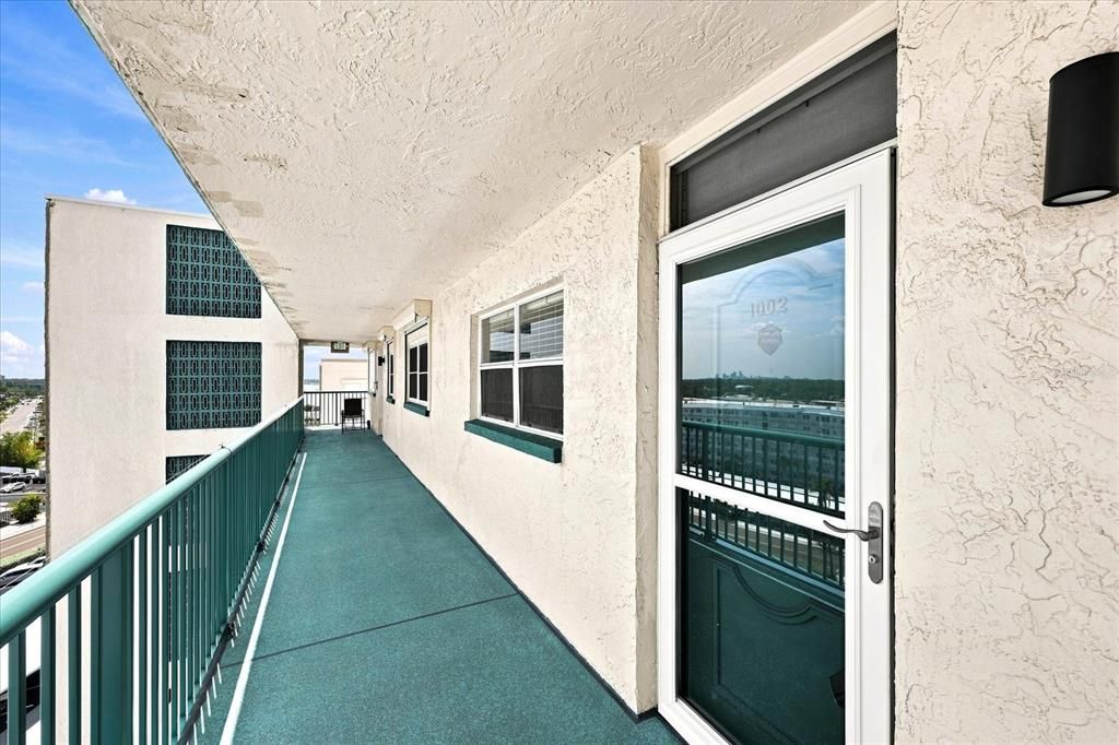 For Sale: $299,000 (2 beds, 2 baths, 1450 Square Feet)
