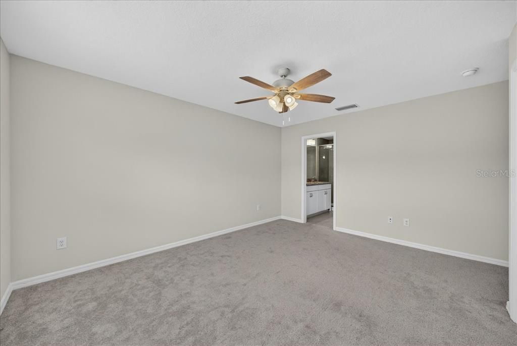For Sale: $313,000 (3 beds, 2 baths, 1679 Square Feet)