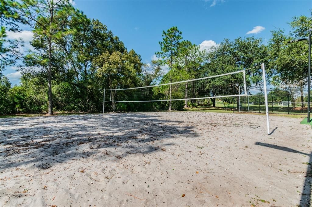 На продажу: $149,990 (2 спален, 2 ванн, 1164 Квадратных фут)