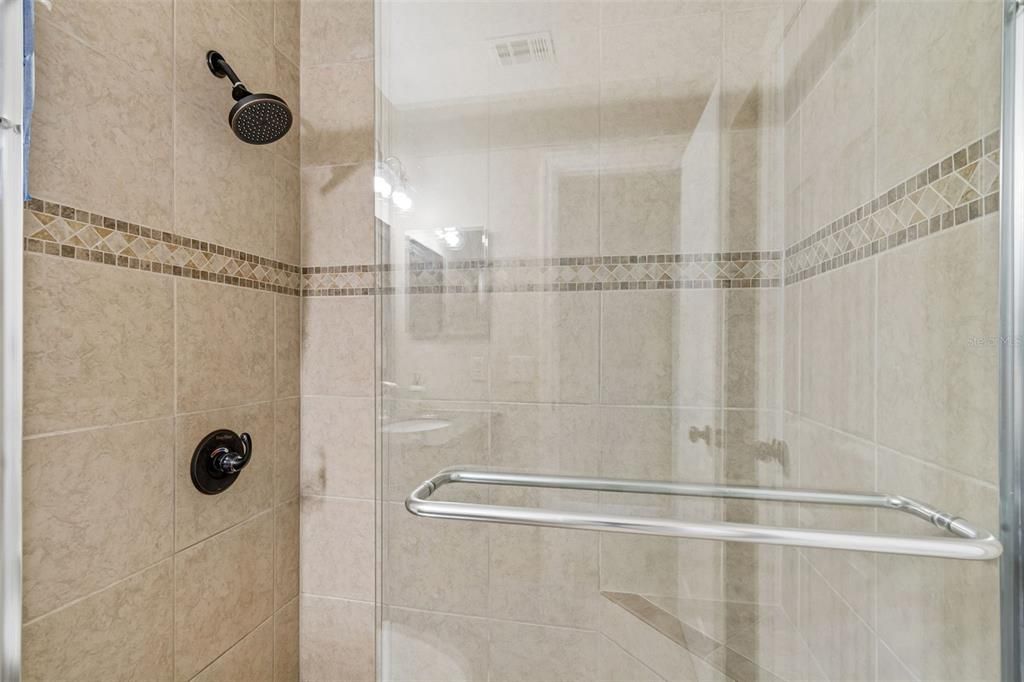 На продажу: $149,990 (2 спален, 2 ванн, 1164 Квадратных фут)