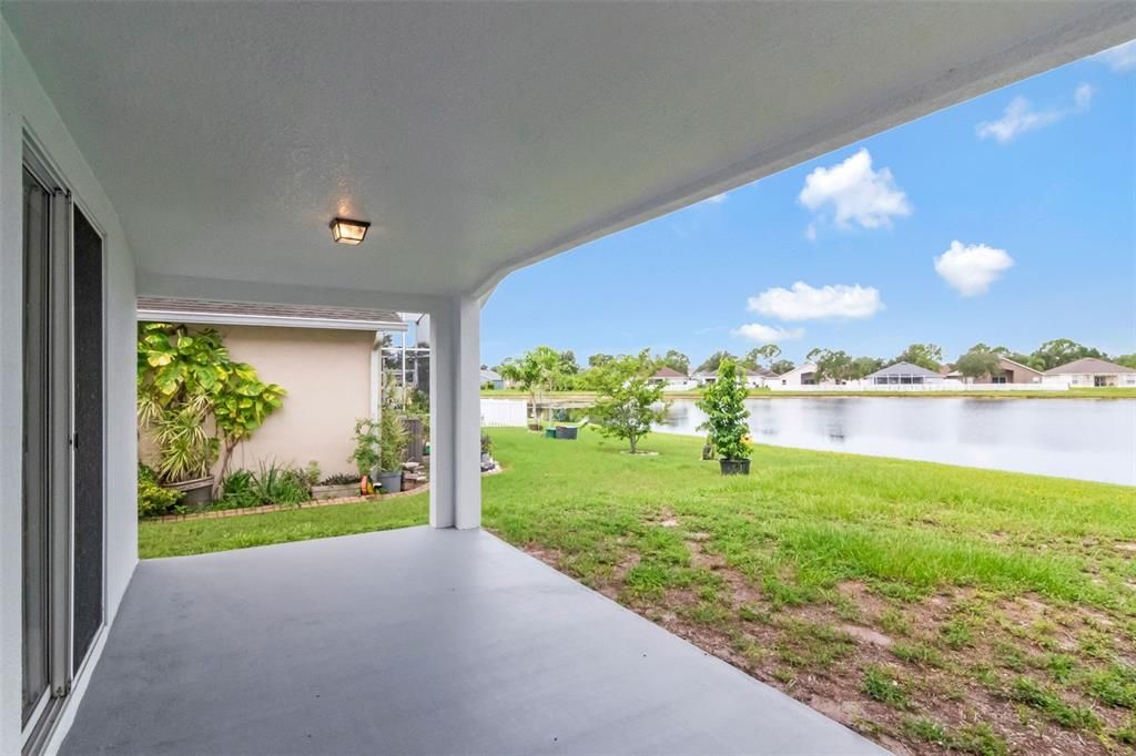 For Sale: $300,000 (3 beds, 2 baths, 1640 Square Feet)