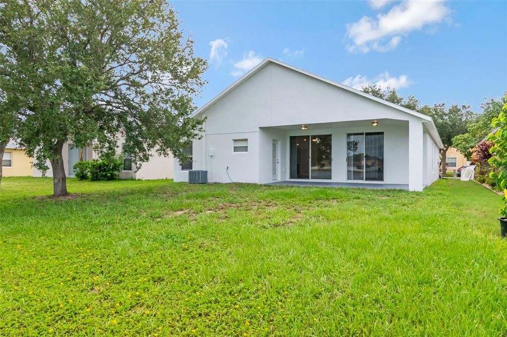 For Sale: $300,000 (3 beds, 2 baths, 1640 Square Feet)