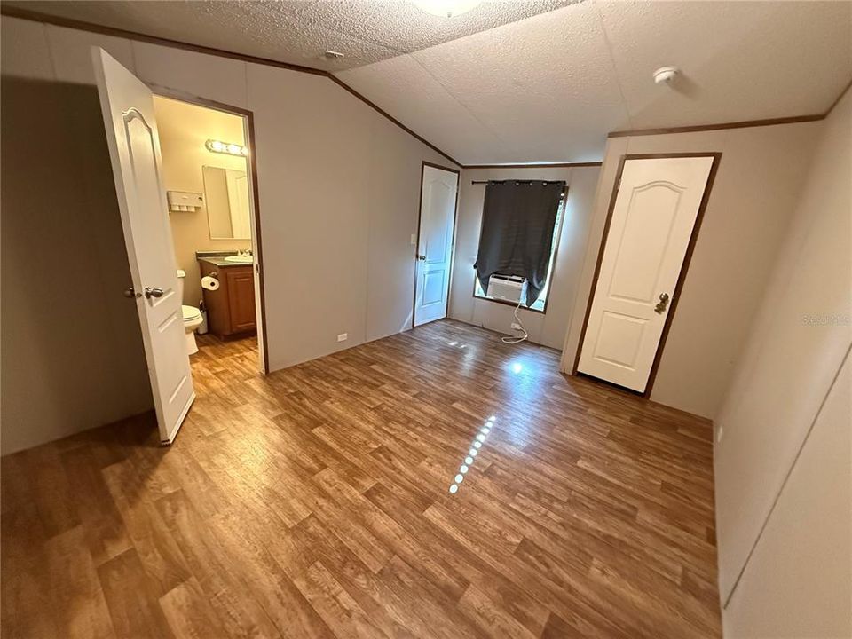 В аренду: $1,500 (2 спален, 2 ванн, 896 Квадратных фут)