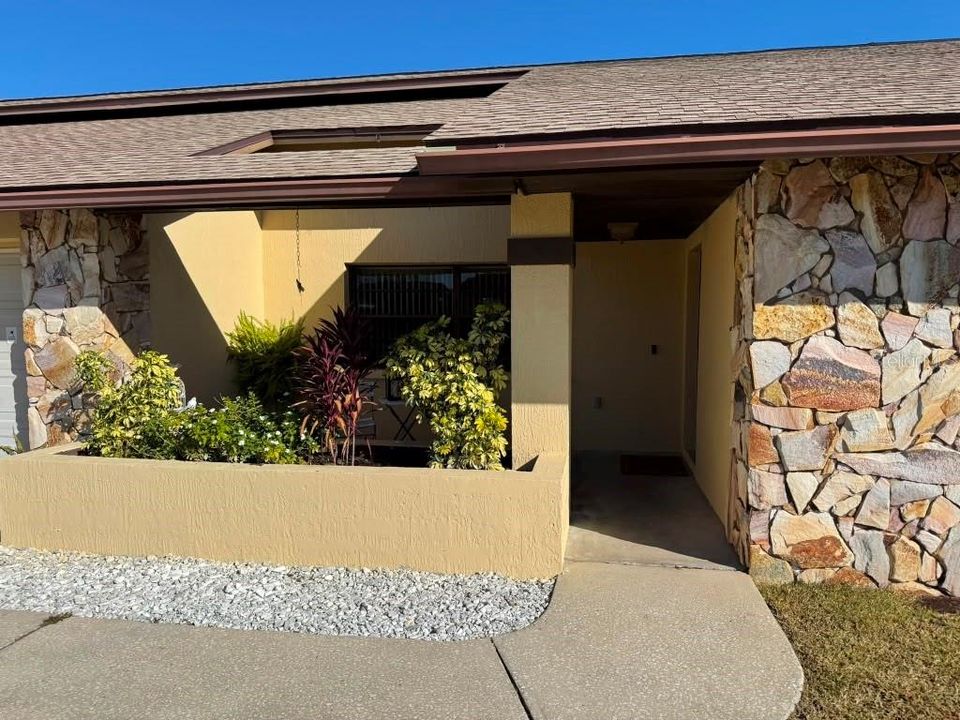 For Sale: $279,900 (2 beds, 2 baths, 1476 Square Feet)