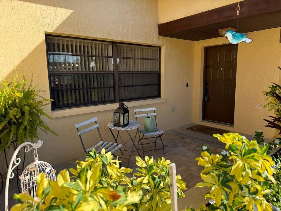 For Sale: $279,900 (2 beds, 2 baths, 1476 Square Feet)