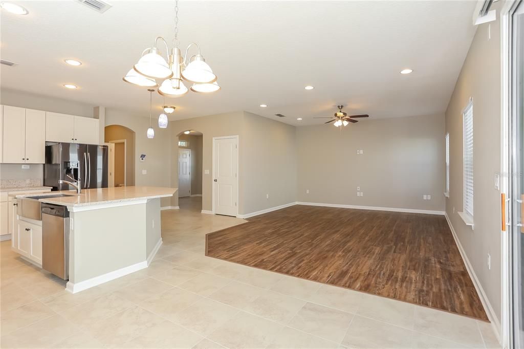 For Rent: $2,690 (4 beds, 2 baths, 2620 Square Feet)