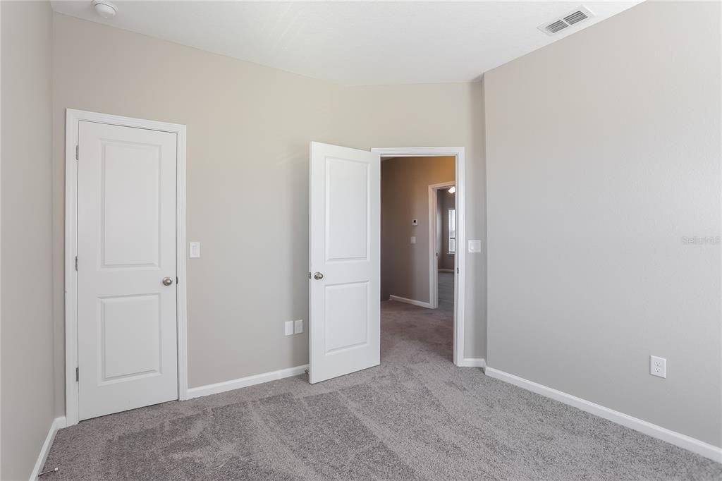For Rent: $2,690 (4 beds, 2 baths, 2620 Square Feet)