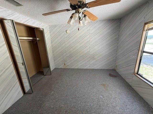 На продажу: $189,900 (4 спален, 2 ванн, 1728 Квадратных фут)