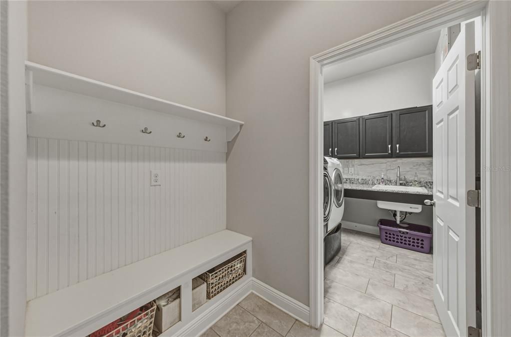 For Sale: $579,000 (4 beds, 3 baths, 2578 Square Feet)