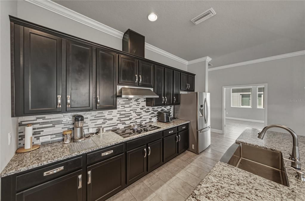 For Sale: $579,000 (4 beds, 3 baths, 2578 Square Feet)