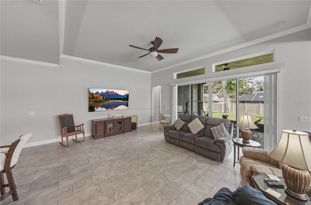 For Sale: $579,000 (4 beds, 3 baths, 2578 Square Feet)