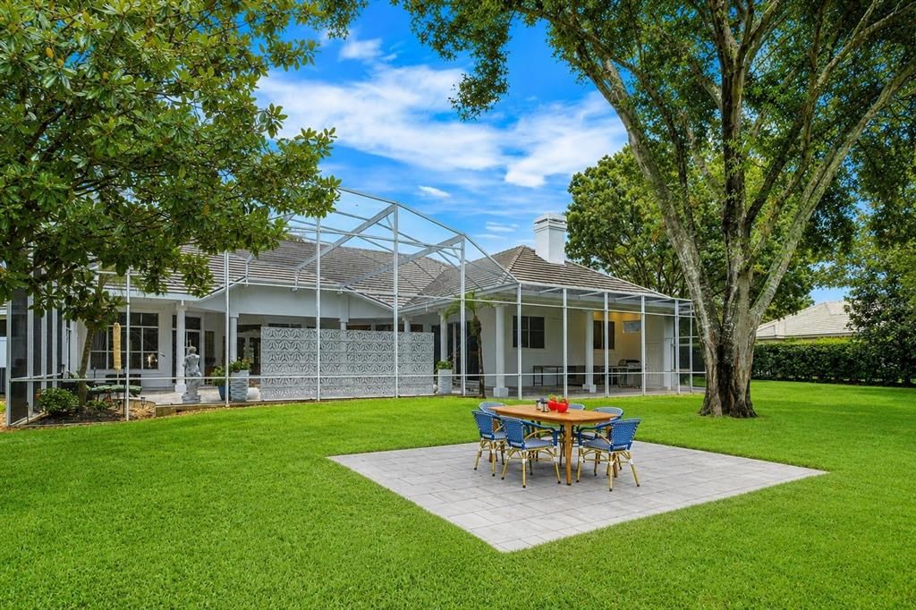 Active With Contract: $1,995,000 (4 beds, 4 baths, 4162 Square Feet)