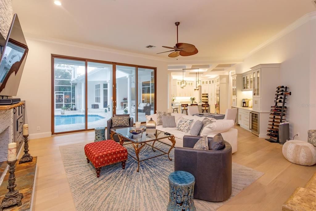 Active With Contract: $1,995,000 (4 beds, 4 baths, 4162 Square Feet)