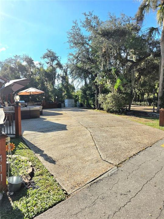 待售: $150,000 (0.05 acres)