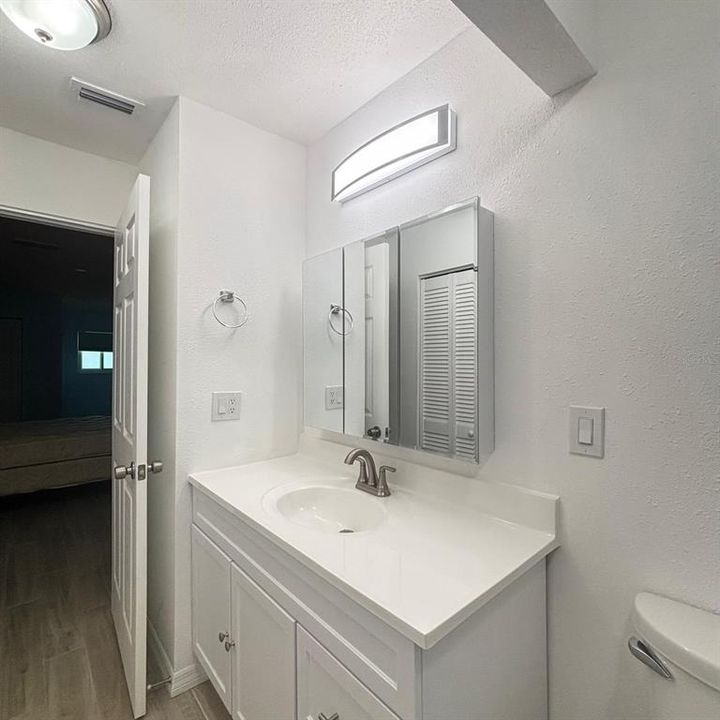 For Sale: $194,000 (2 beds, 2 baths, 1206 Square Feet)