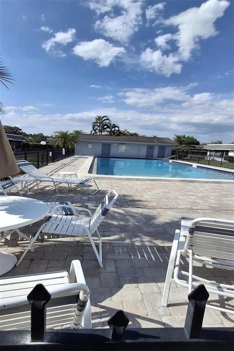For Sale: $194,000 (2 beds, 2 baths, 1206 Square Feet)