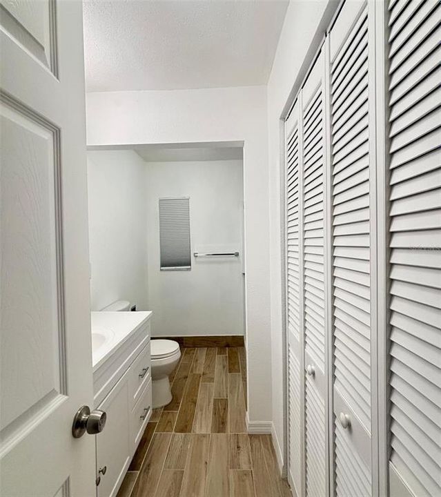 For Sale: $194,000 (2 beds, 2 baths, 1206 Square Feet)