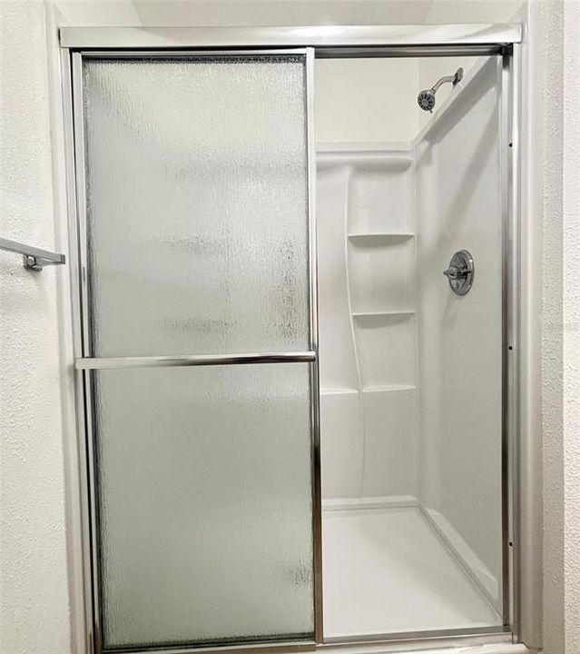 For Sale: $194,000 (2 beds, 2 baths, 1206 Square Feet)
