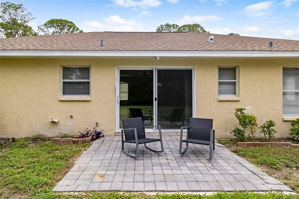 En Venta: $399,500 (3 camas, 2 baños, 1376 Pies cuadrados)