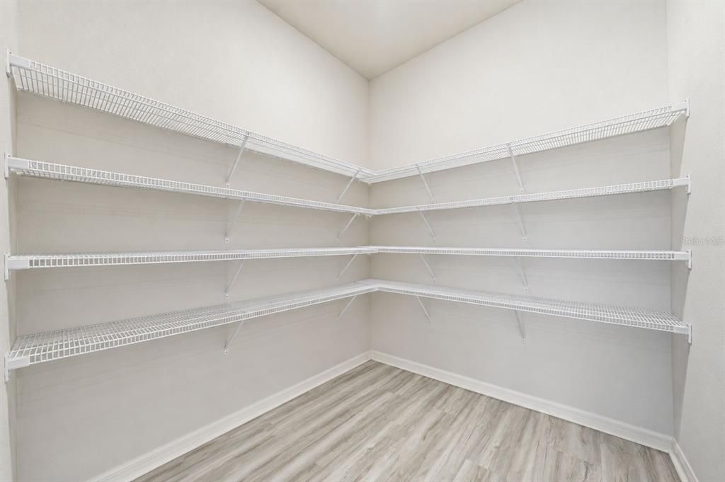 En Venta: $389,900 (3 camas, 2 baños, 2092 Pies cuadrados)