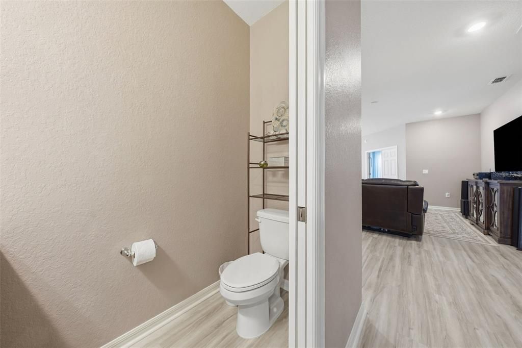 En Venta: $389,900 (3 camas, 2 baños, 2092 Pies cuadrados)