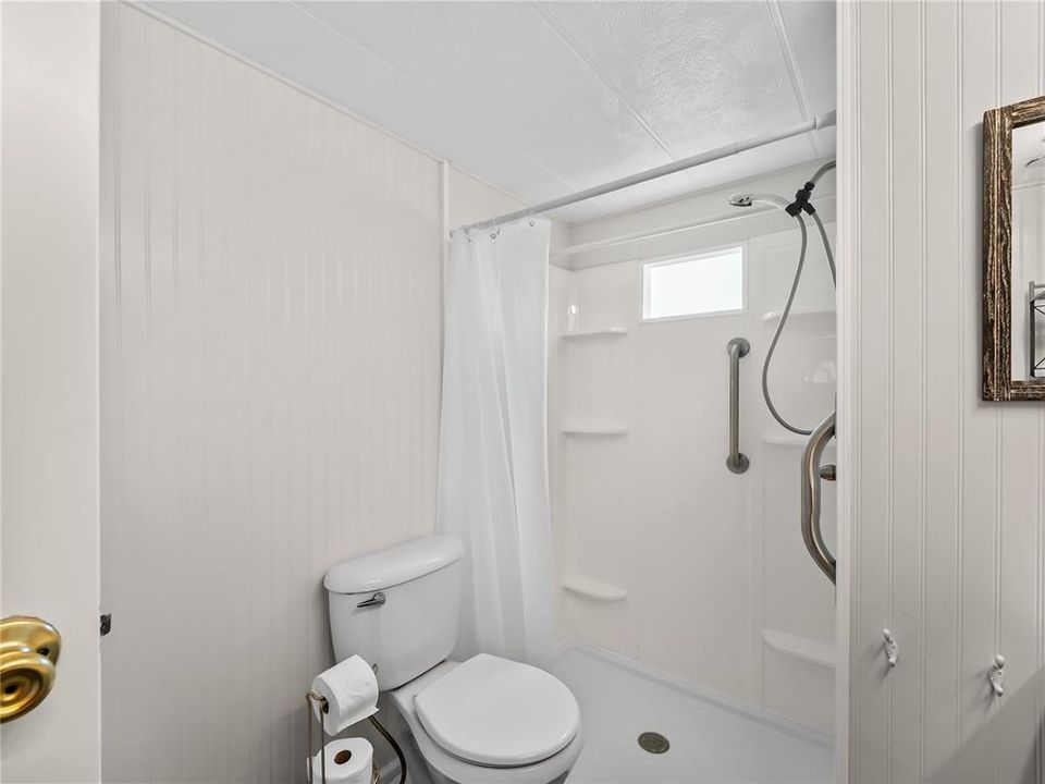 For Sale: $155,000 (2 beds, 2 baths, 748 Square Feet)