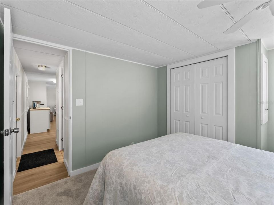 For Sale: $155,000 (2 beds, 2 baths, 748 Square Feet)