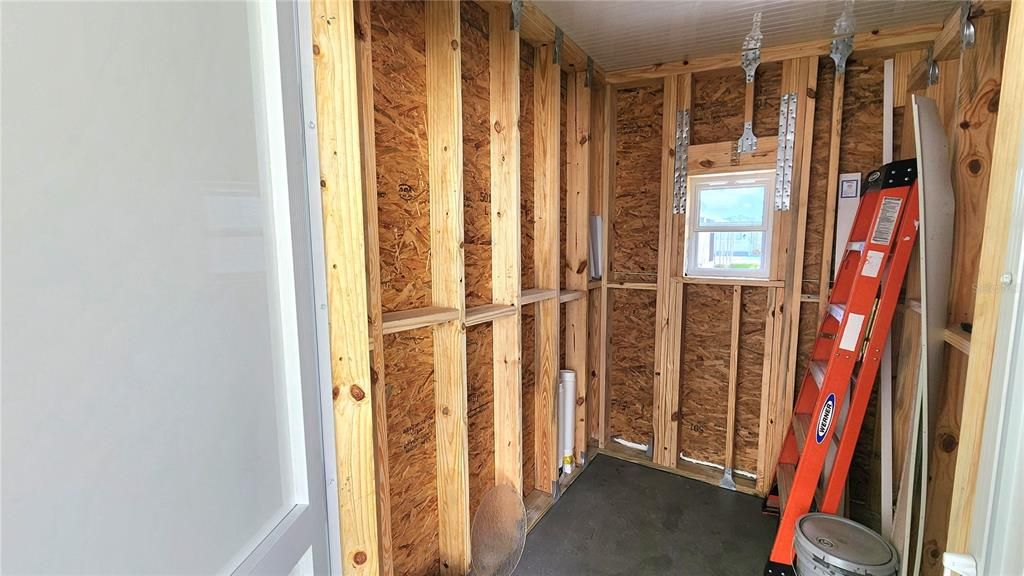 For Sale: $155,000 (2 beds, 2 baths, 748 Square Feet)