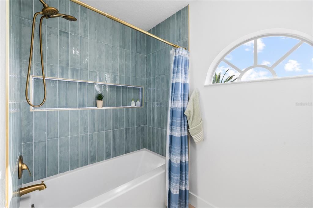 For Sale: $665,000 (4 beds, 3 baths, 2316 Square Feet)