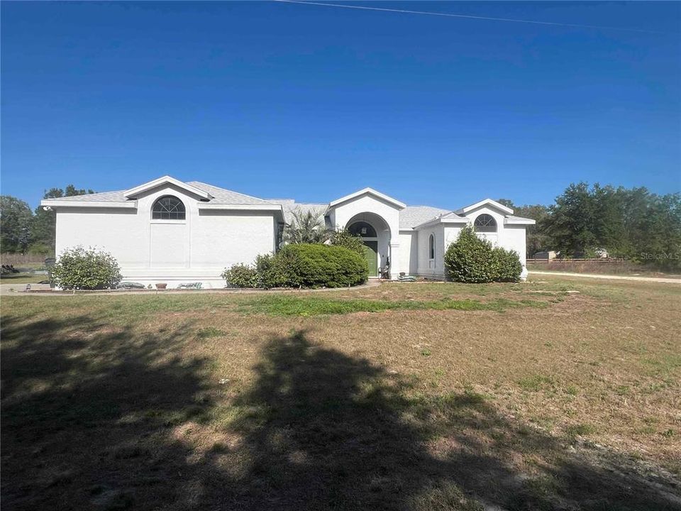 En Venta: $340,000 (3 camas, 2 baños, 2122 Pies cuadrados)