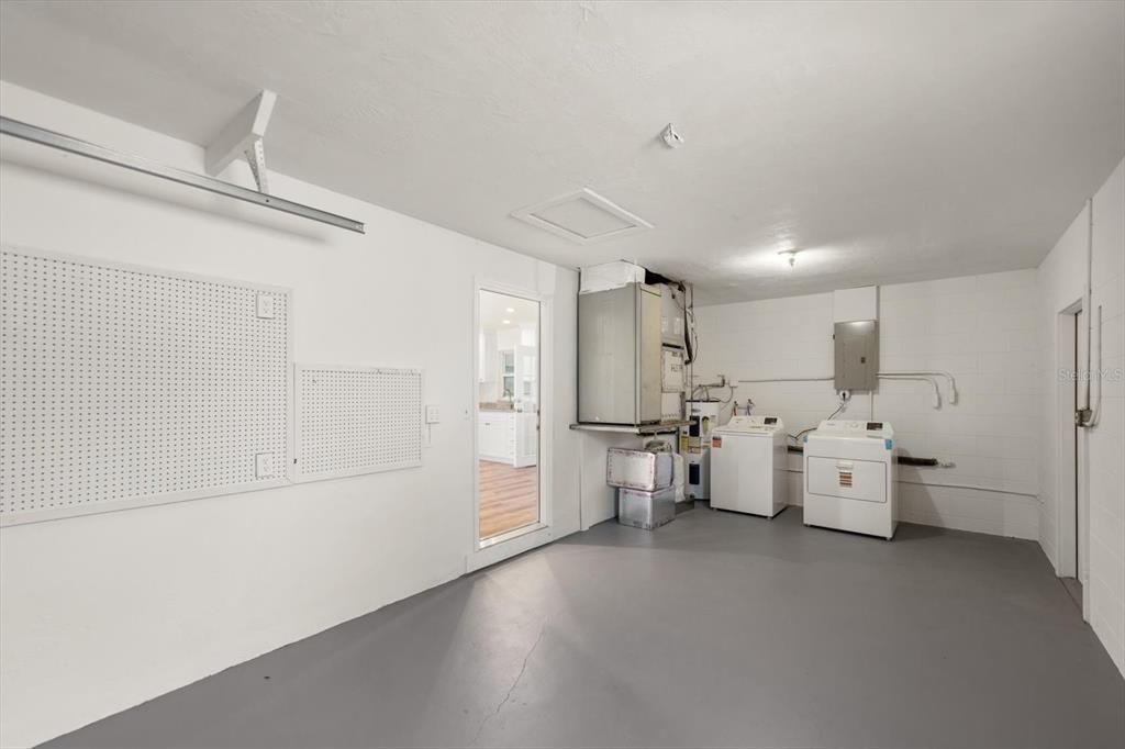 En Venta: $334,900 (2 camas, 2 baños, 936 Pies cuadrados)