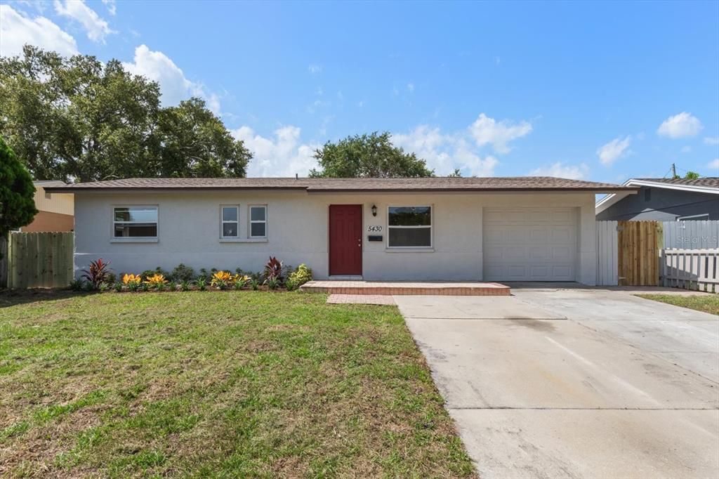 En Venta: $334,900 (2 camas, 2 baños, 936 Pies cuadrados)