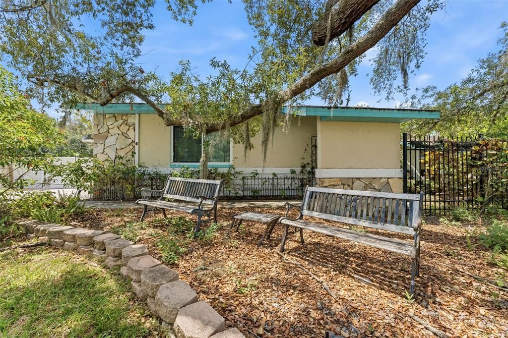 En Venta: $599,000 (3 camas, 2 baños, 2028 Pies cuadrados)