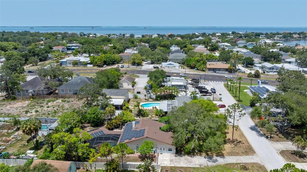 En Venta: $599,000 (3 camas, 2 baños, 2028 Pies cuadrados)