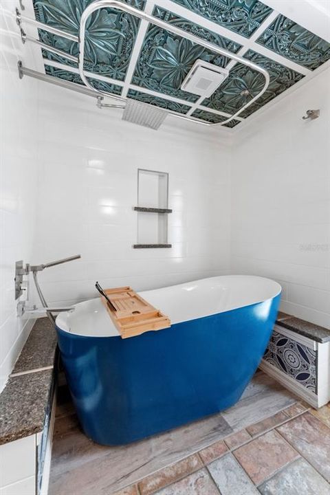 En Venta: $599,000 (3 camas, 2 baños, 2028 Pies cuadrados)