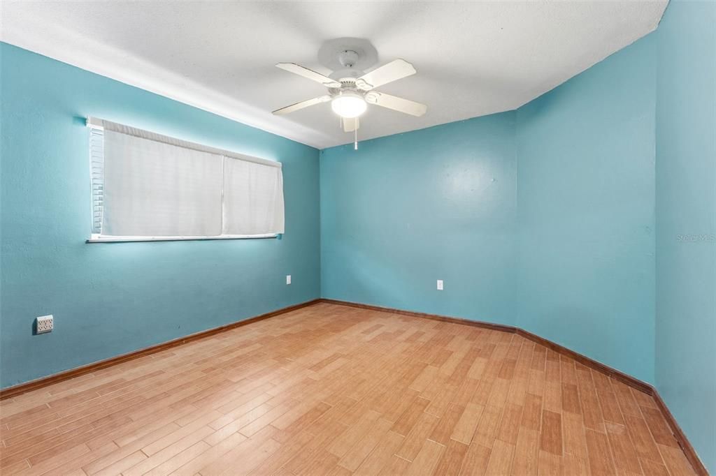 En Venta: $599,000 (3 camas, 2 baños, 2028 Pies cuadrados)