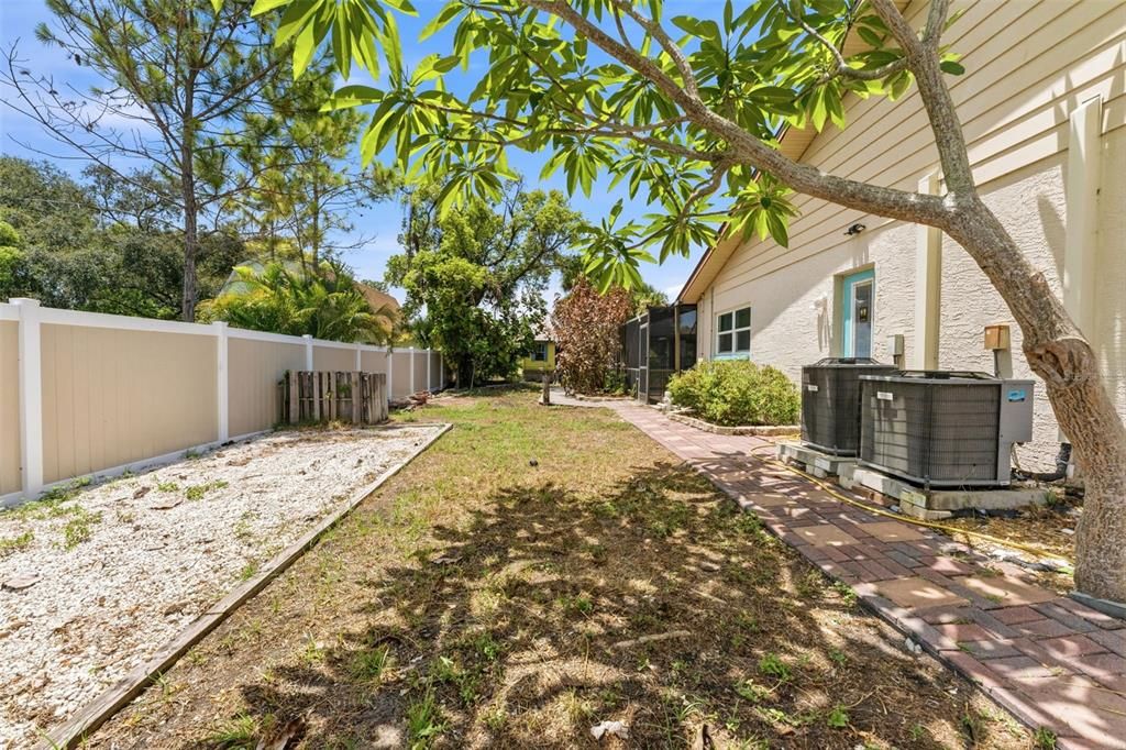 En Venta: $599,000 (3 camas, 2 baños, 2028 Pies cuadrados)